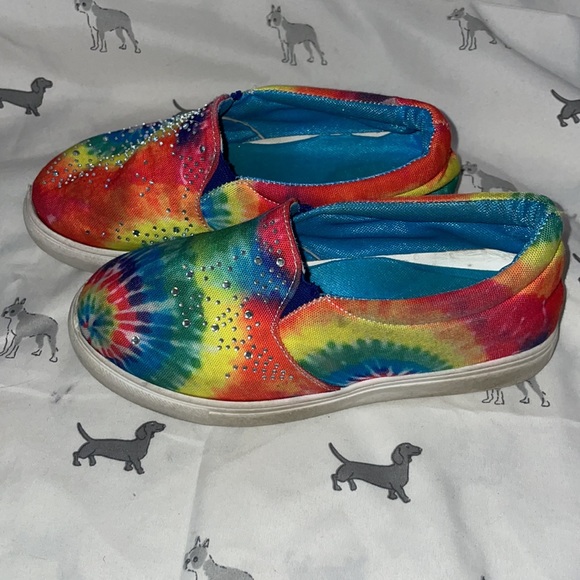 Little Girl’s Shoes. Very pretty and fun. Size 12. - Picture 4 of 4